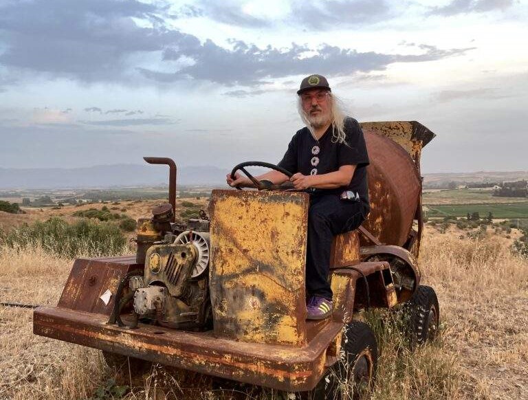 Heavy Blanket J Mascis’s Legendary Instrumental Psych Sideshow Returns