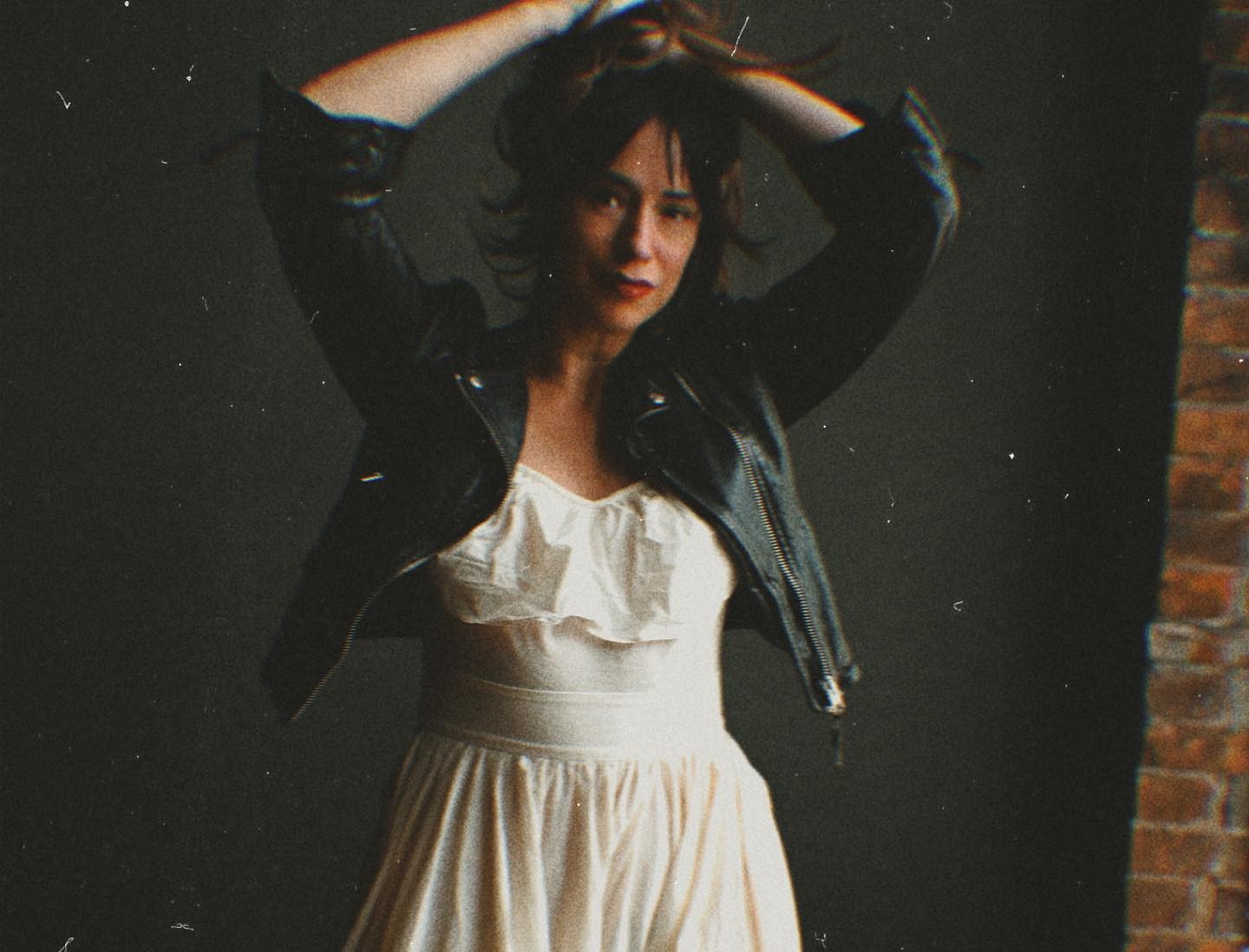 Arum Rae | Interview | "Loose Ends" - It's Psychedelic Baby Magazine
