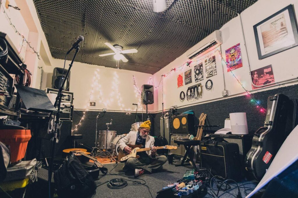 Califone Returns New Single and First FullBand European Tour in a